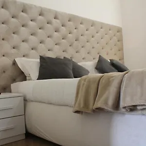  Apartment Wamma Spanish Steps With Two Bedrooms